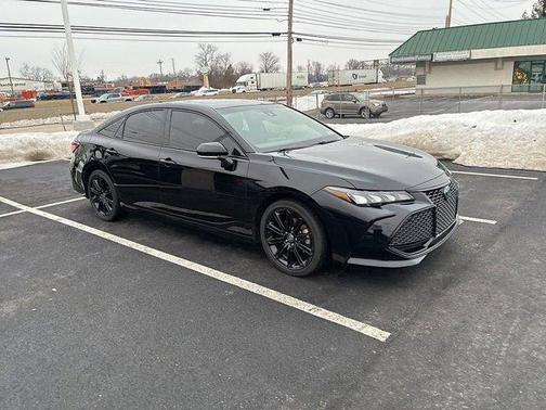 2022 Toyota Avalon Hybrid XSE Nightshade
