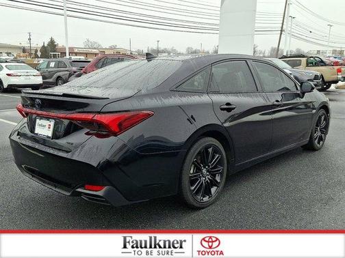 2022 Toyota Avalon Hybrid XSE Nightshade