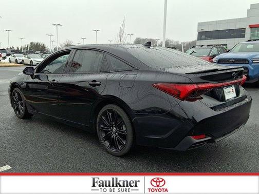 2022 Toyota Avalon Hybrid XSE Nightshade