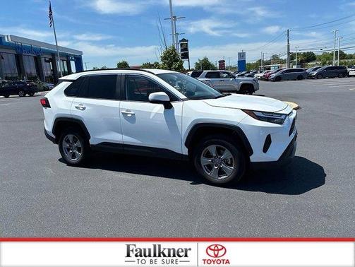 Ice 2025 Toyota RAV4 XLE