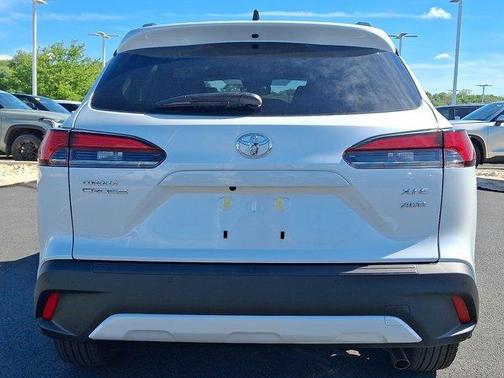 Wind Chill Pearl 2026 Toyota Corolla Cross XLE