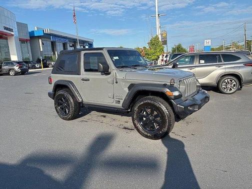 Sting Gray Clearcoat 2019 Jeep Wrangler Sport