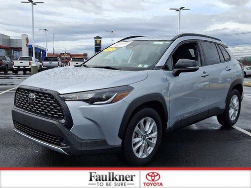 2025 Toyota Corolla Cross LE