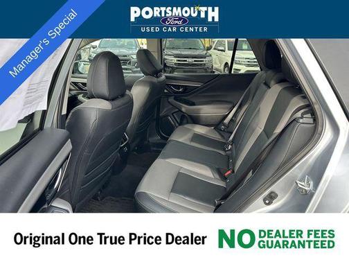 Ice Silver Metallic 2023 Subaru Outback Onyx Edition