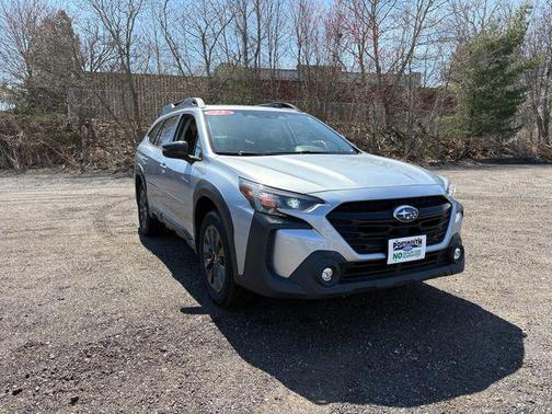 Ice Silver Metallic 2023 Subaru Outback Onyx Edition