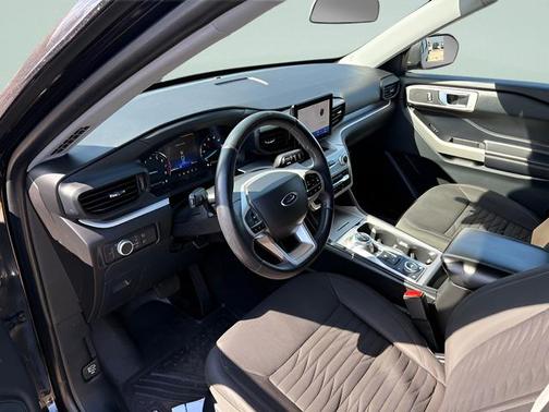 Agate Black Metallic 2021 Ford Explorer XLT