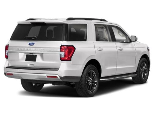 Star White Metallic Tri-Coat 2022 Ford Expedition XLT