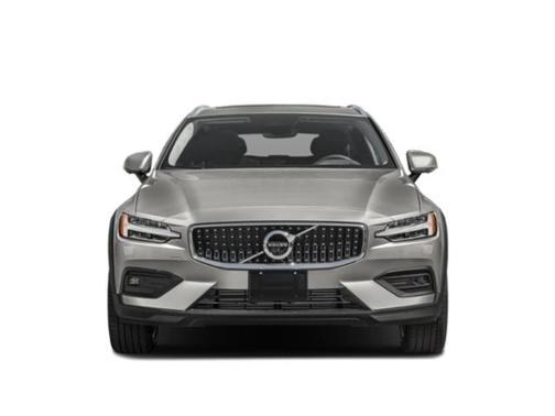 2021 Volvo V60 Cross Country T5