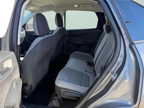 Carbonized Gray Metallic 2022 Ford Escape SE