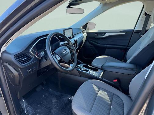 Carbonized Gray Metallic 2022 Ford Escape SE