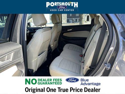 2022 Ford Edge SE