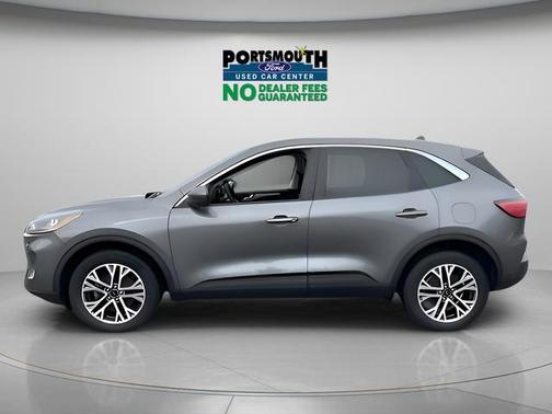 Carbonized Gray Metallic 2022 Ford Escape SEL