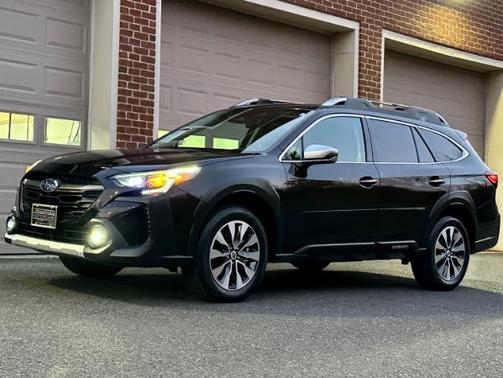 2023 Subaru Outback Touring