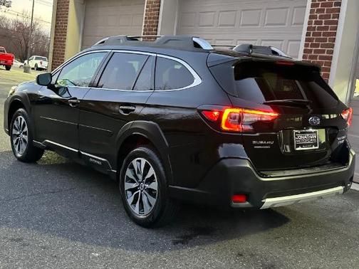 2023 Subaru Outback Touring