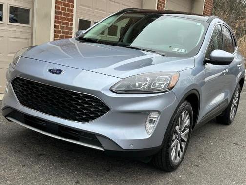 2022 Ford Escape Titanium