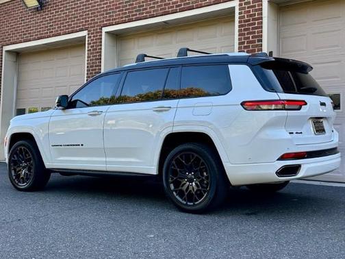 2023 Jeep Grand Cherokee L Summit