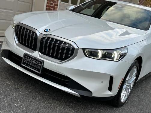 2025 BMW 530 i xDrive