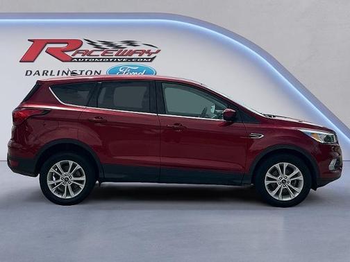 RUBY RED METALLIC TINTED CC 2019 Ford Escape SE