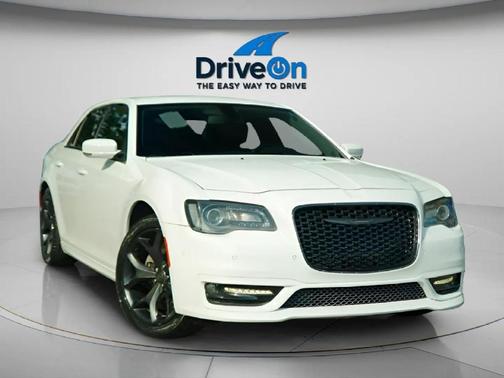 2021 Chrysler 300 Touring