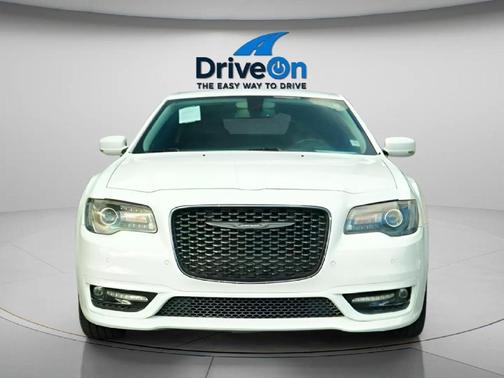 2021 Chrysler 300 Touring