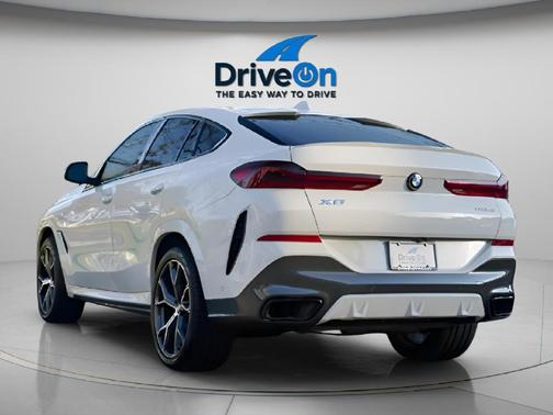 2022 BMW X6 xDrive40i