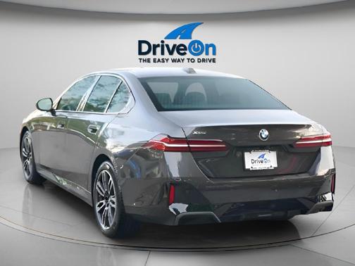 2024 BMW 530 i xDrive