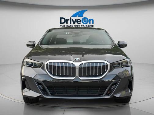 2024 BMW 530 i xDrive