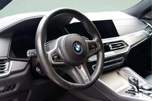 2021 BMW X6 xDrive40i