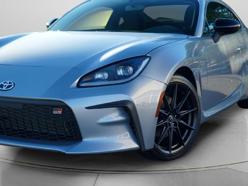 2025 Toyota GR86 Premium