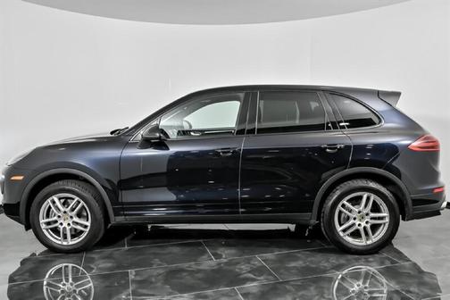 2016 Porsche Cayenne Base