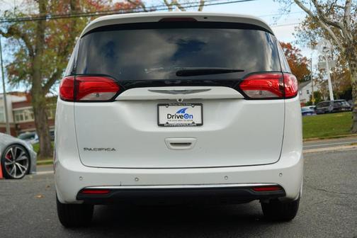 2019 Chrysler Pacifica Touring Plus