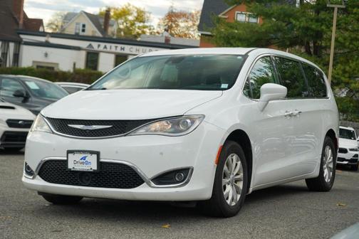 2019 Chrysler Pacifica Touring Plus