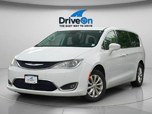 2019 Chrysler Pacifica Touring Plus