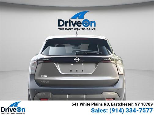 2025 Nissan Kicks SV