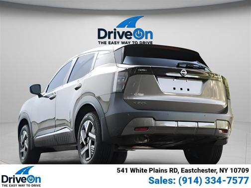 2025 Nissan Kicks SV