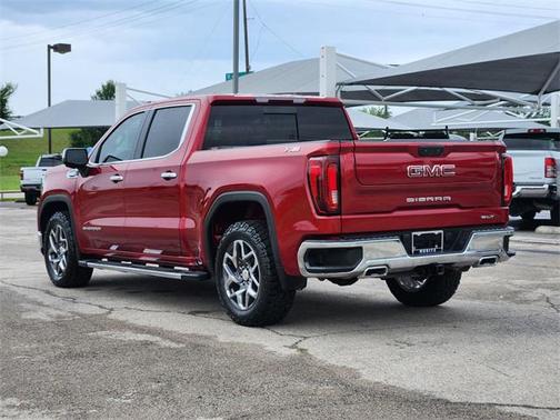 2022 GMC Sierra 1500 SLT