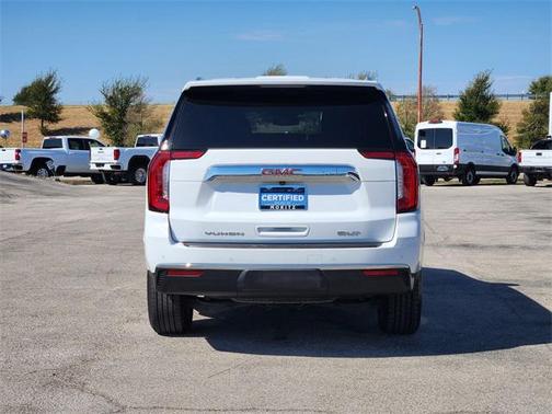2023 GMC Yukon SLT