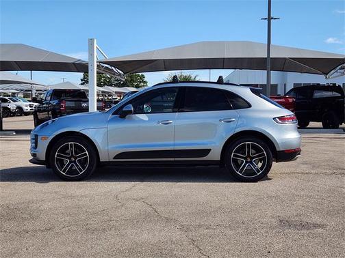 2021 Porsche Macan Base