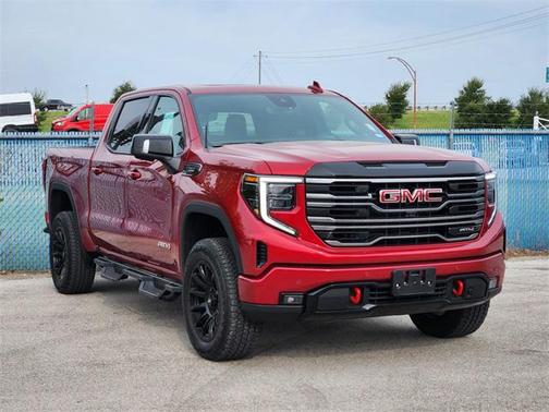 2025 GMC Sierra 1500 AT4