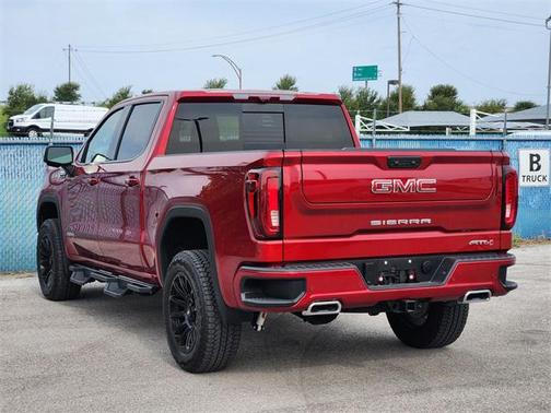 2025 GMC Sierra 1500 AT4