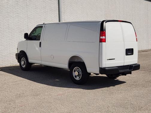 Summit White 2025 Chevrolet Express 2500 Work Van
