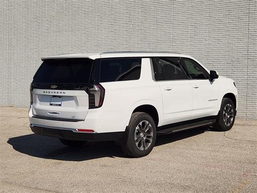 2026 Chevrolet Suburban LT