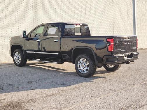 2025 Chevrolet Silverado 2500 High Country
