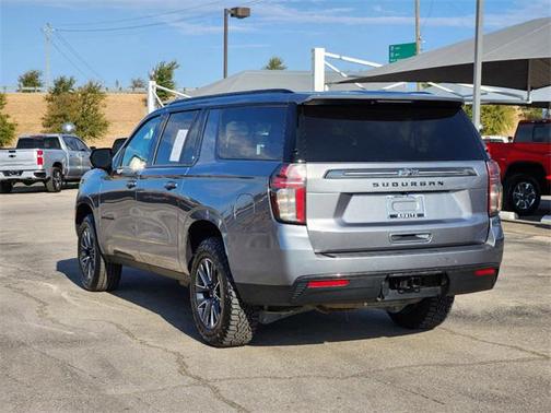 Satin Steel Metallic 2022 Chevrolet Suburban 4WD Z71