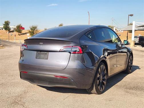 2023 Tesla Model Y Performance Dual Motor All-Wheel Drive