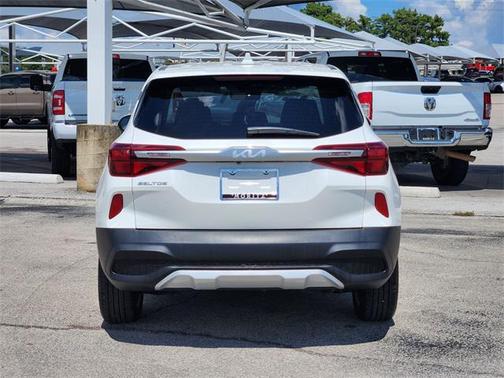2023 Kia Seltos LX