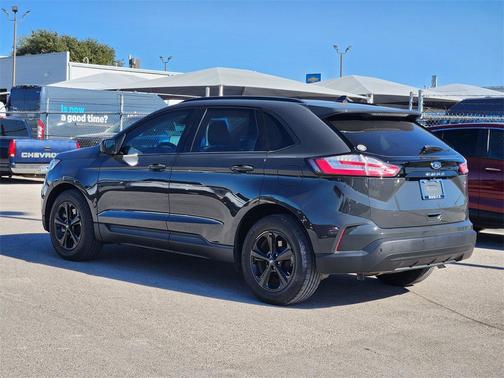 2021 Ford Edge SE