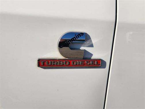 2022 RAM 2500 Big Horn Crew Cab 4x4 8' Box