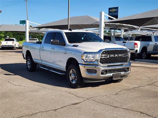 2022 RAM 2500 Big Horn Crew Cab 4x4 8' Box