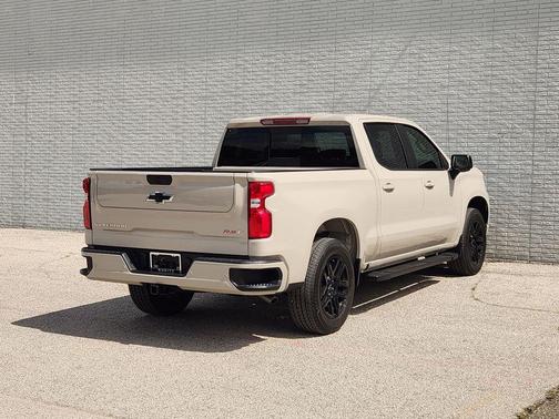 White Sands 2026 Chevrolet Silverado 1500 RST